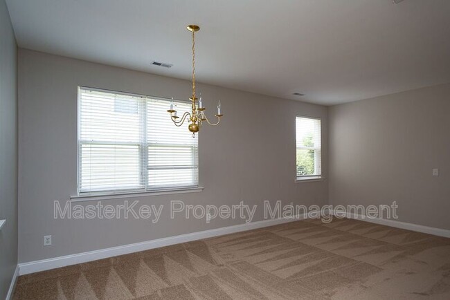 Building Photo - 7144 Great Laurel Dr