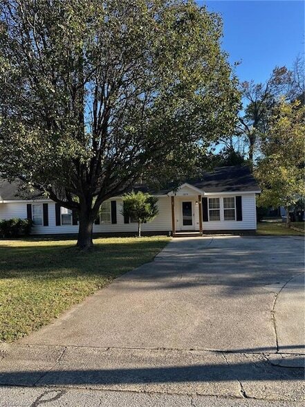 Primary Photo - 107 W McIver St