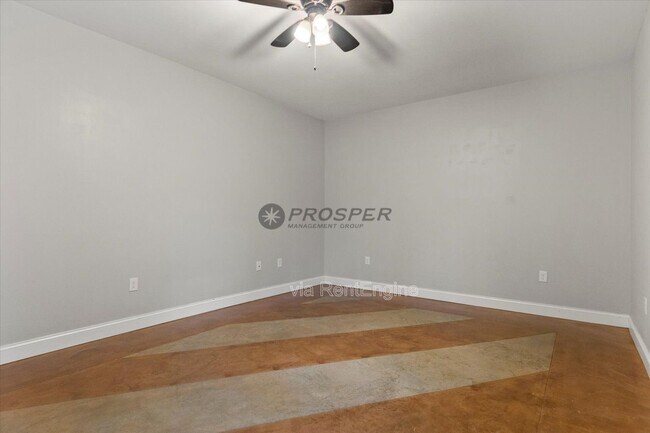 Building Photo - 110 Raeburn Way