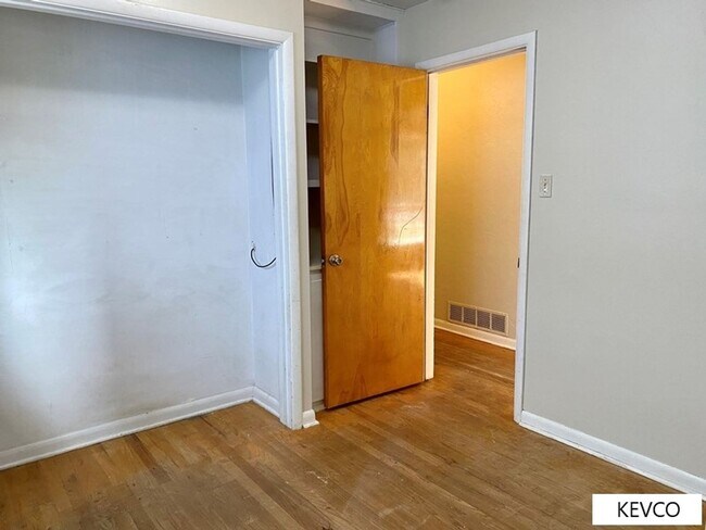 Building Photo - Sizable House on Remington!