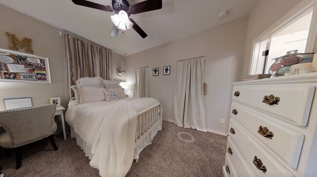 Building Photo - 1112 Oney Hervey Dr