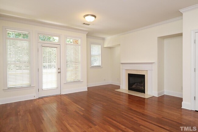 Building Photo - 643 Highpark Lane