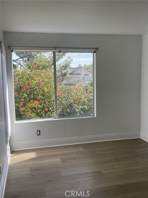 Building Photo - 2325 Del Mar Way