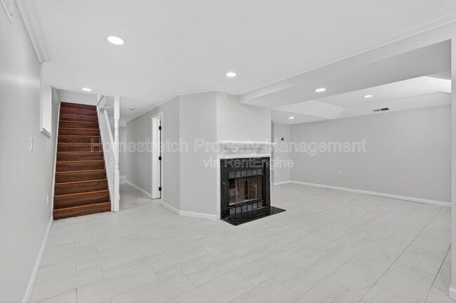 Building Photo - 4561 Laclede Ave