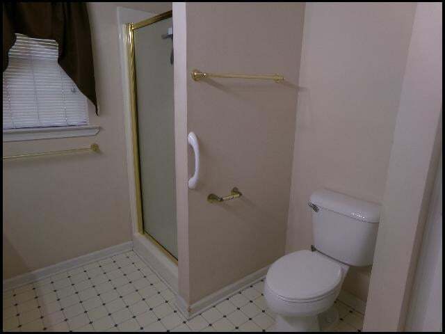 Building Photo - 1024 Colonial Dr