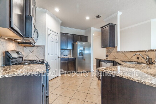 Building Photo - 12119 Sugarberry Way
