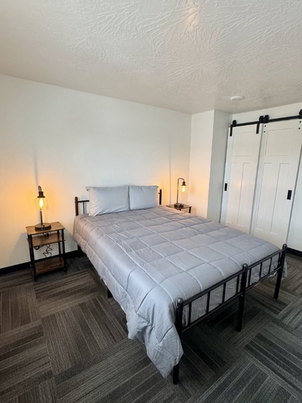 Primary Photo - 316 E Flaming Gorge Way
