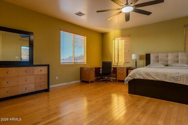 Building Photo - 18425 N 14th St