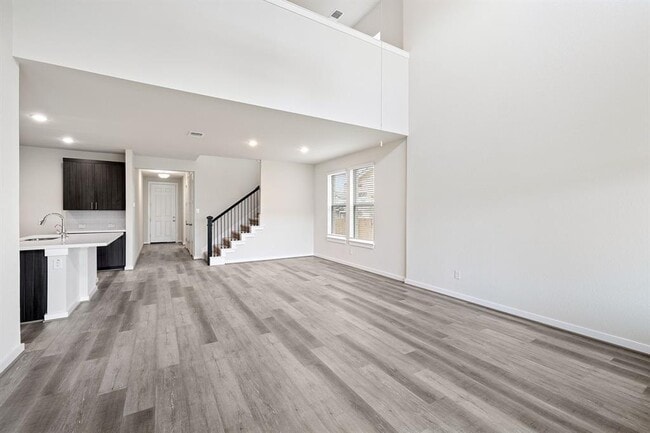 Building Photo - 112 Alicante Ln