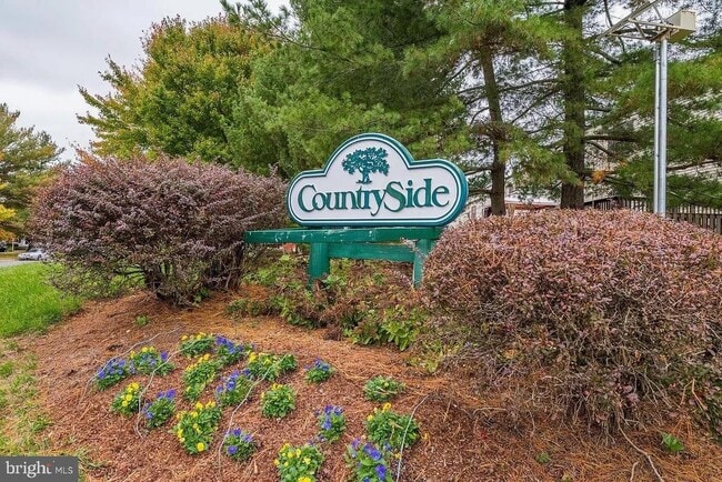 Building Photo - 37 Alden Ct