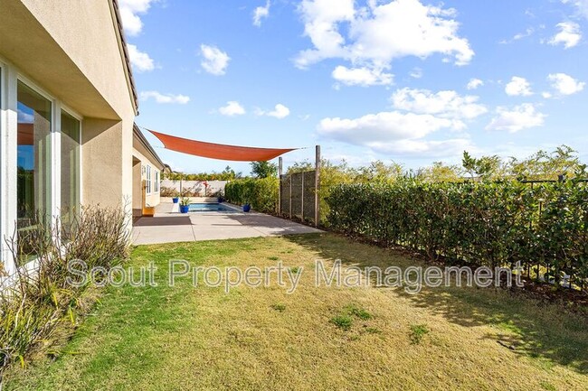 Building Photo - 2946 Side Saddle Ln