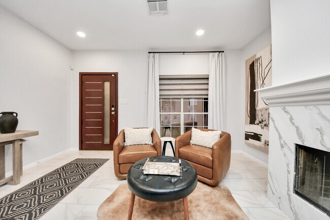 Building Photo - 2730 Empire Oaks Lane