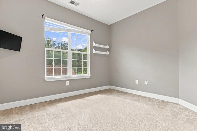 Building Photo - 10717 Bentley Ln