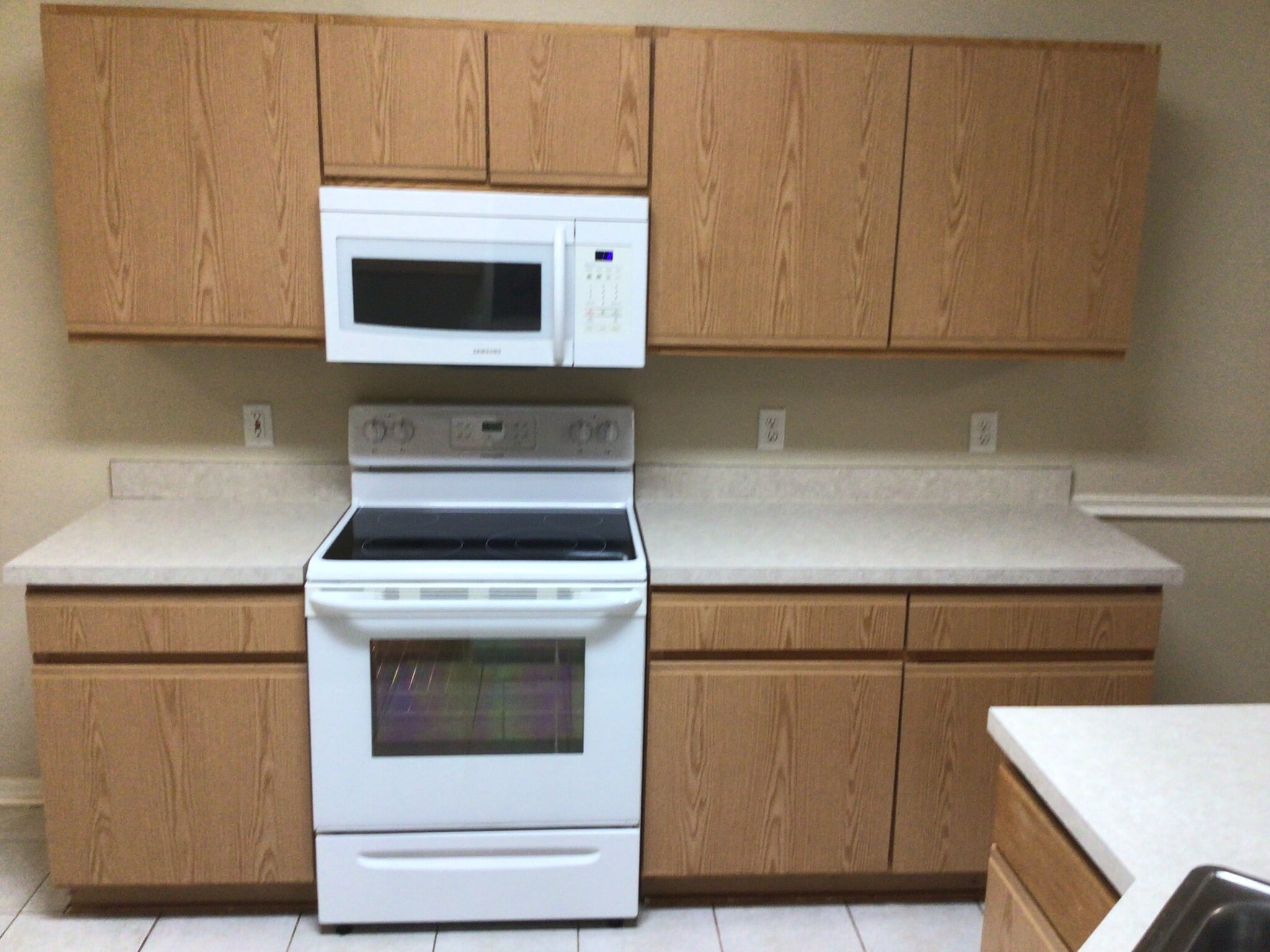 Building Photo - 3293 Carlotta Rd