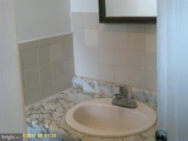 Building Photo - 1004 Victoria Ct