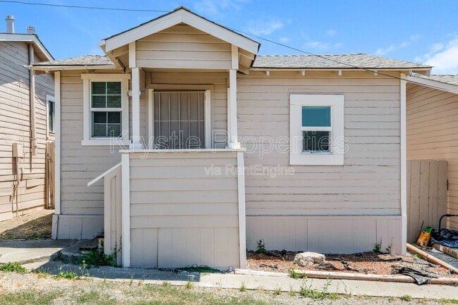 Building Photo - 218 Idora Ave
