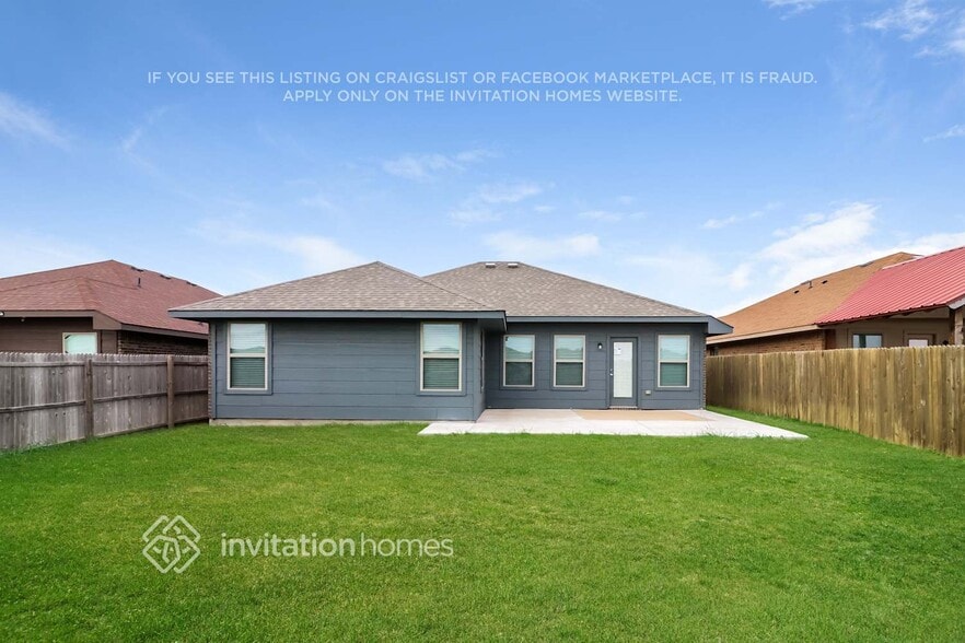 Building Photo - 9016 Curacao Dr