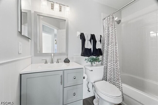 Building Photo - 3630 Pine Oak Cir