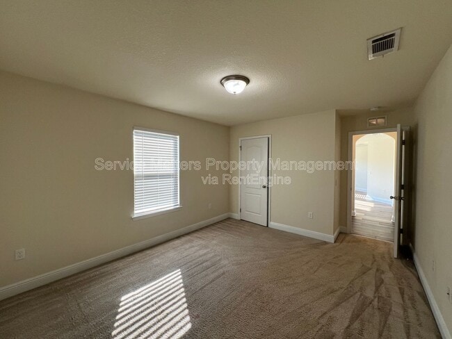 Building Photo - 7037 Season Dr