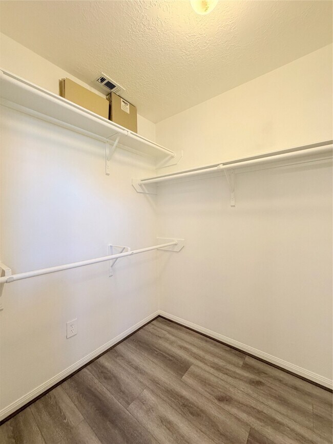 Building Photo - 5730 Landon Creek Ln