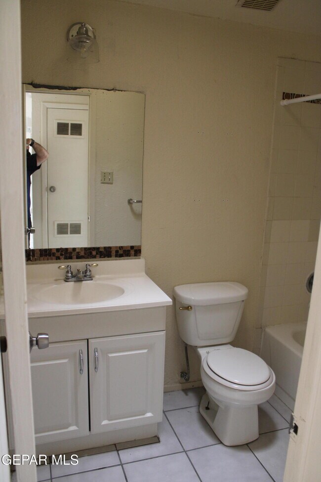 Building Photo - 11435 Sundrop Ct