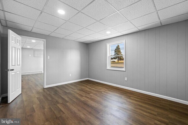 Building Photo - 1480 Seven Valleys Rd