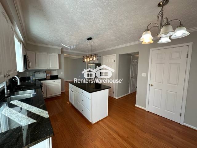 Building Photo - 7837 Golden Pine Cir