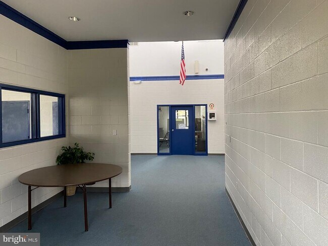 Building Photo - 13105 Windjammer Ave