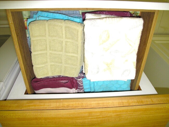 Building Photo - 14500 Canalview Dr