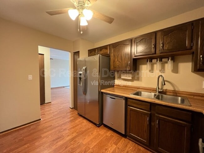 Building Photo - 950 E Wilmette Rd