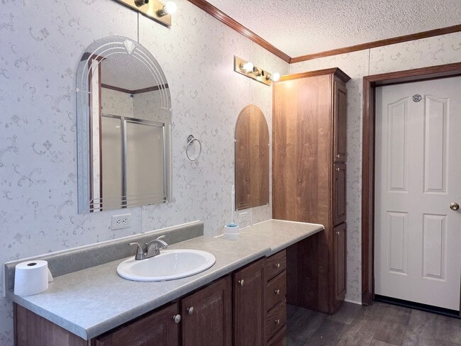 Building Photo - Beauregard Rental On Large 1/2 Acre Lot!