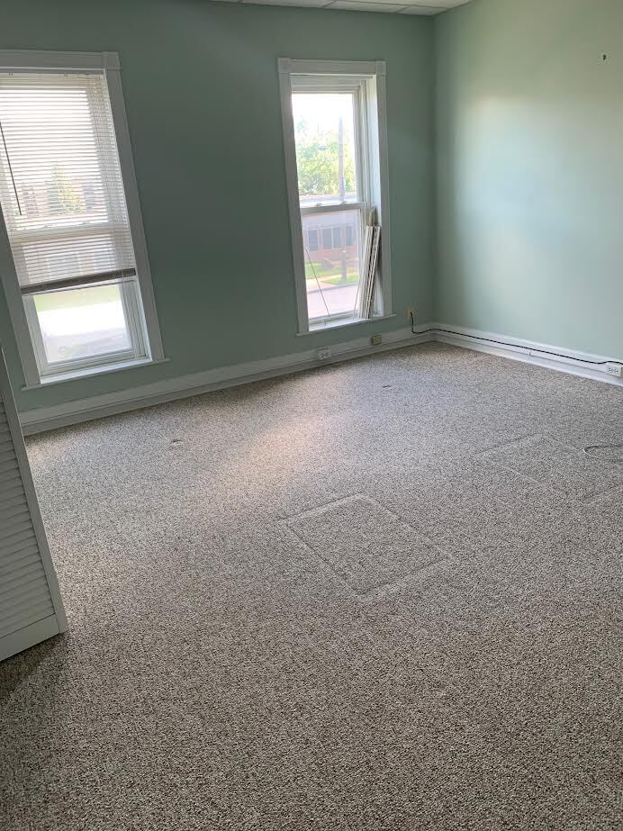 Building Photo - 928 W 3rd St