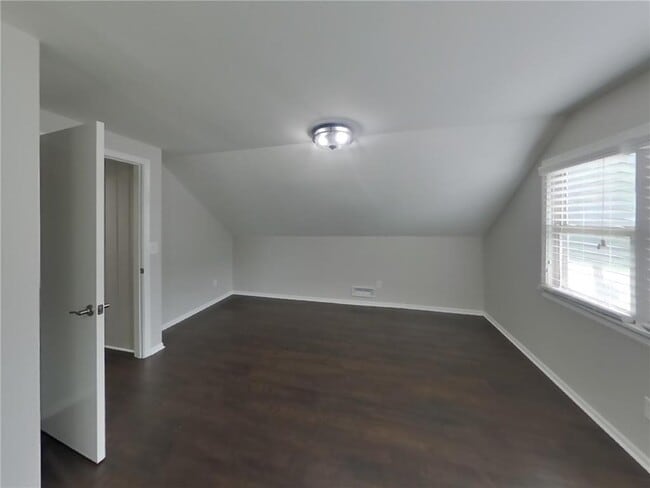 Building Photo - 6514 Stevens Ave