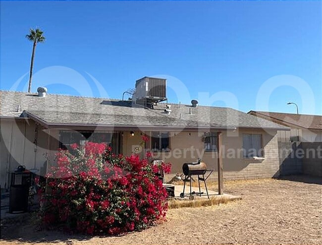 Building Photo - 6402 S 42nd St