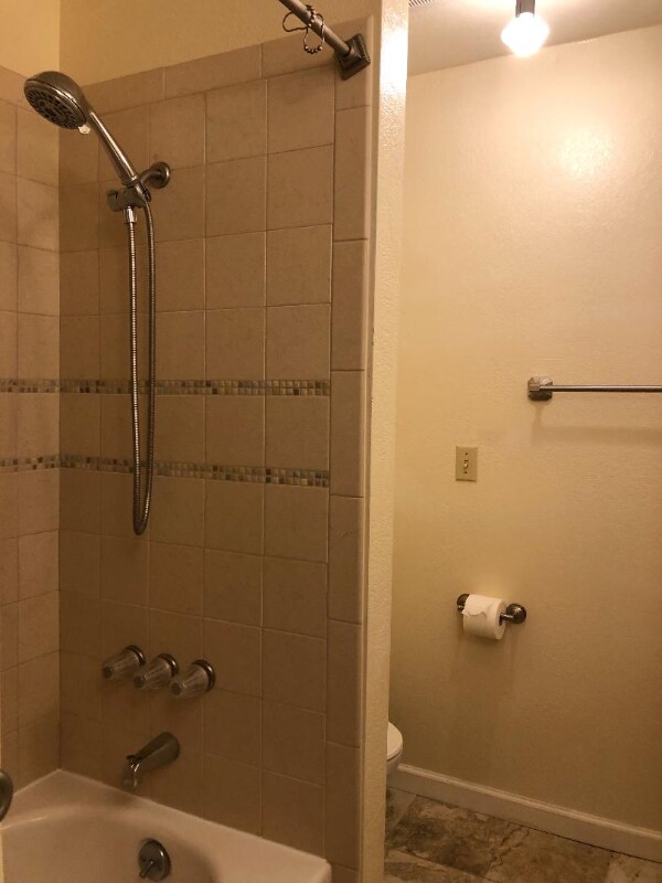 Building Photo - 6479 137th Ave NE