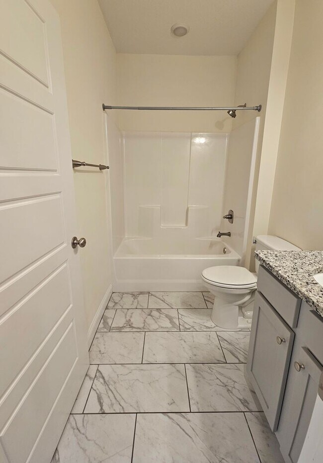 Building Photo - 949 Jackline Pl