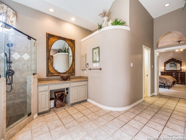 Building Photo - 19114 Autumn Garden