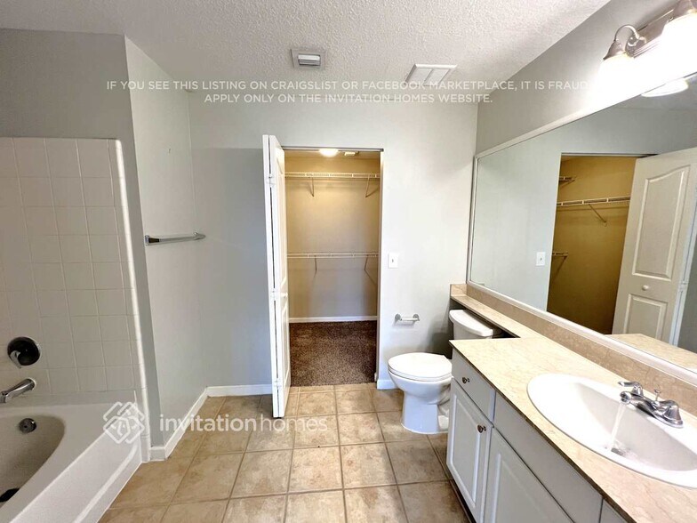 Building Photo - 276 Murcia Dr