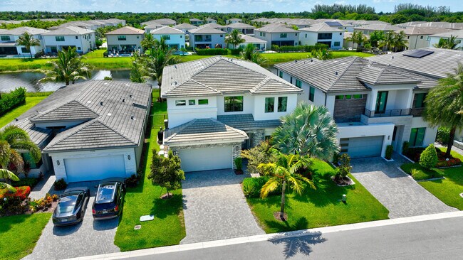 Primary Photo - 17222 Blue Bayou Dr