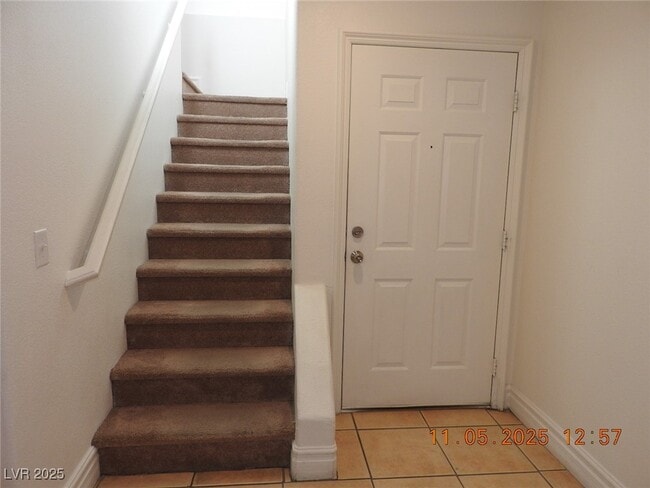 Building Photo - 240 Rustic Club Way