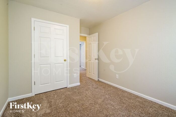 Building Photo - 7128 Brookview Way