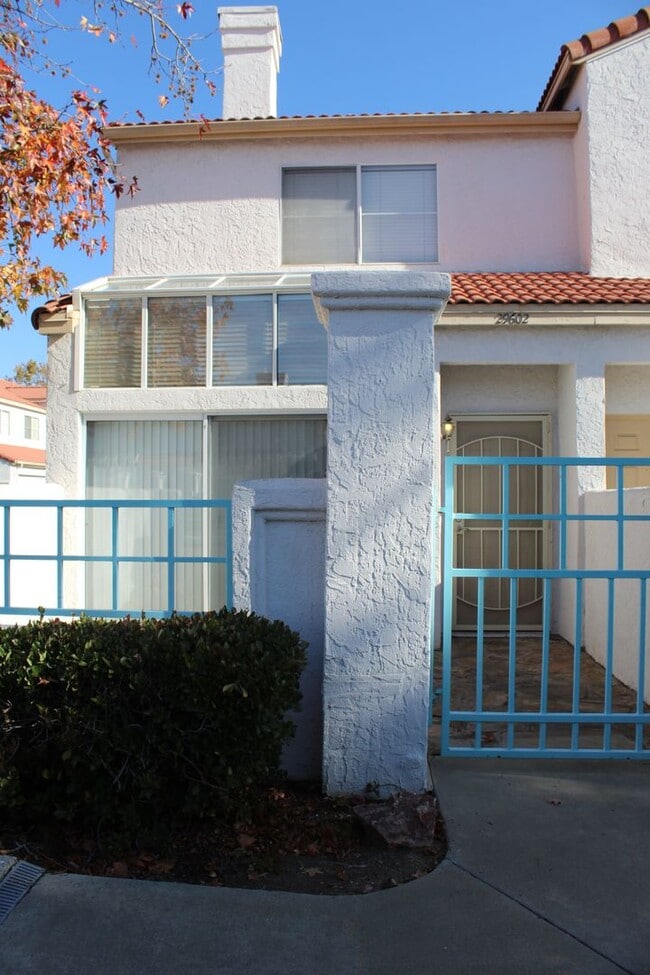 Building Photo - Gated Community~$2,595~ 2 Bed/2.5 Bath End Unit Townhome.