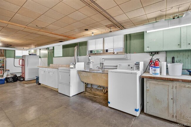 Building Photo - 23 Prospect Ave