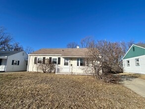 Building Photo - Beautiful 3 Bedroom, 1 Bath Home for Rent in Peoria!