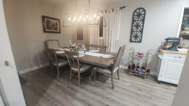 Building Photo - 15358 Leadwell St