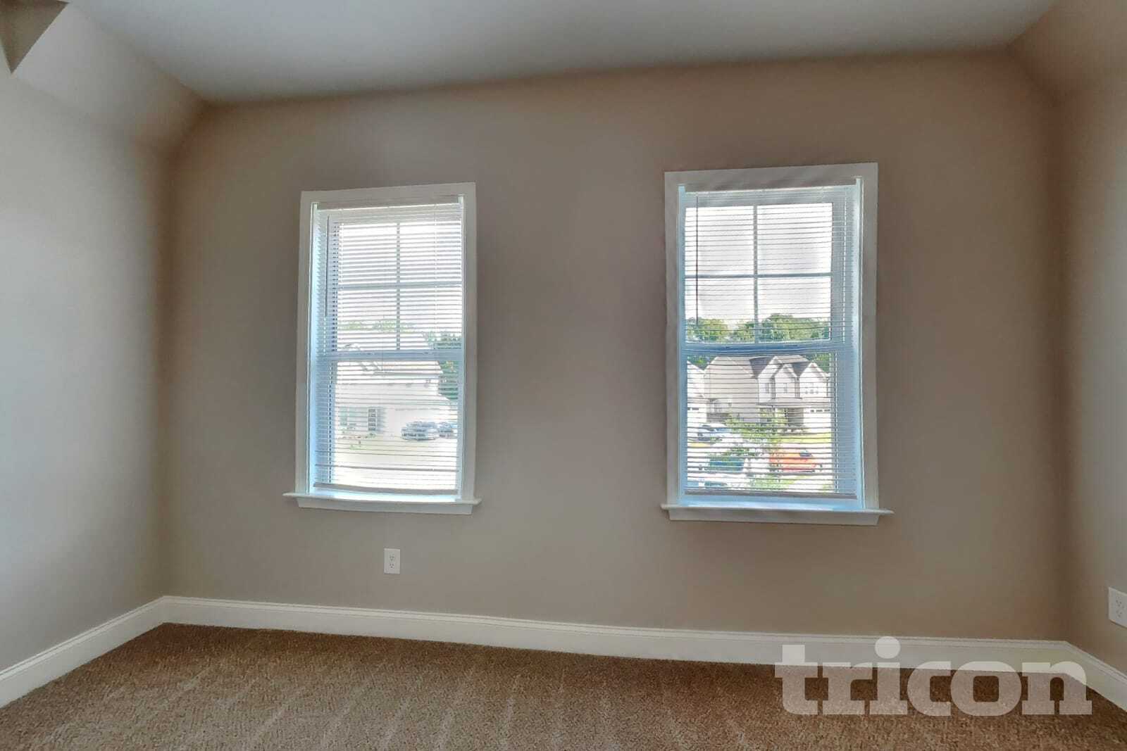 Building Photo - 165 Lynnridge Dr