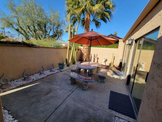 Building Photo - 37640 Los Cocos Dr E