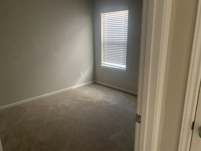 Building Photo - 6511 Wenlock Dr