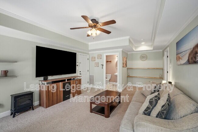 Building Photo - 187 Marbrook Dr