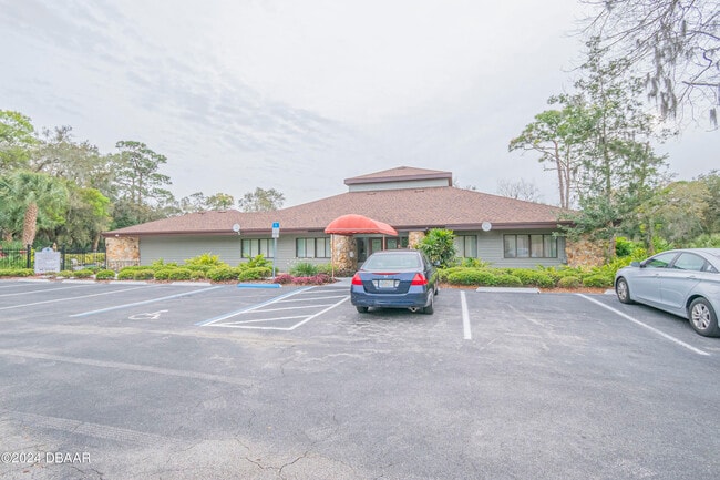 Building Photo - 6236 Clover Bend Dr